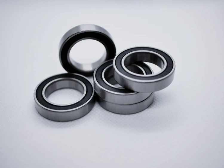 Łożysko 6804-2RS 20x32x7