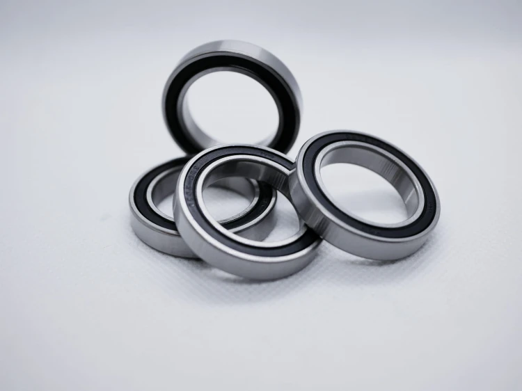 Łożysko 6805-2RS 25x37x7